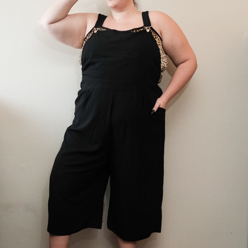 Black Overall Capris